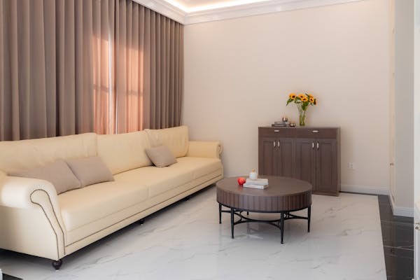 客厅装修设计注意事项：从选材到施工流程